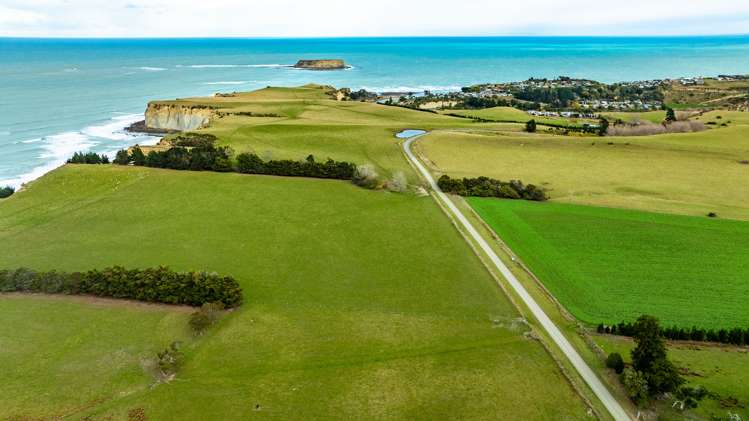 1553 Happy Valley Road Motunau_0