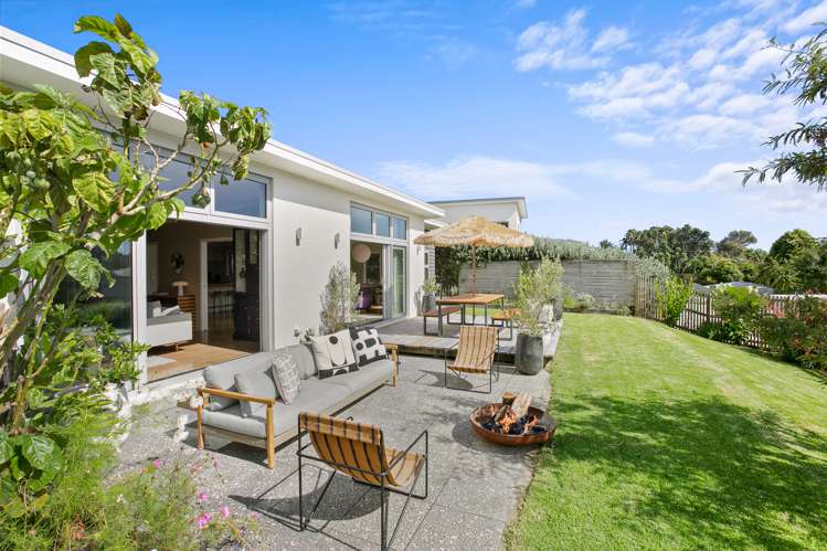 1185d South Road Oakura_18