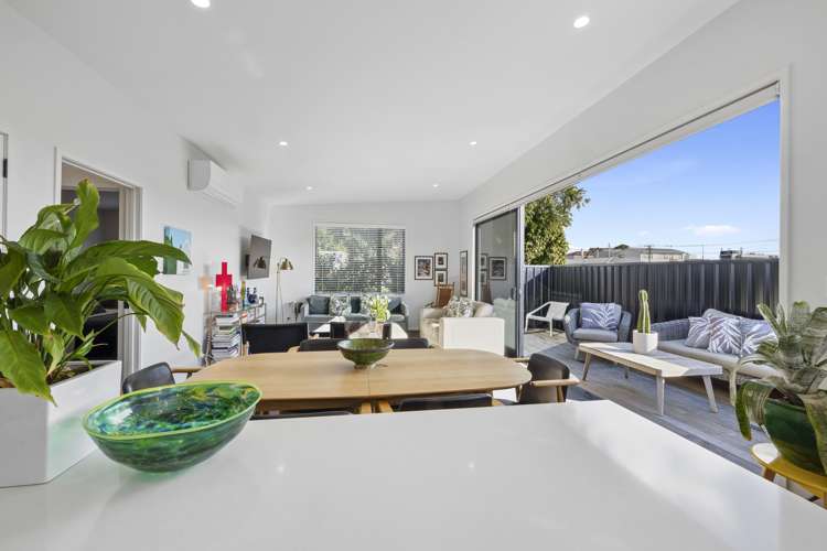 75a Pendarves Street New Plymouth Central_6