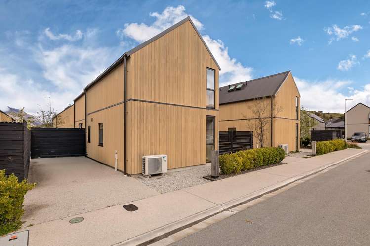 62 Casterway Crescent Jacks Point_9