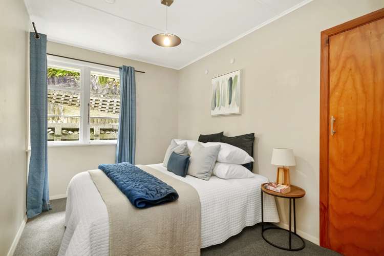 19 Morrison Grove Stokes Valley_9