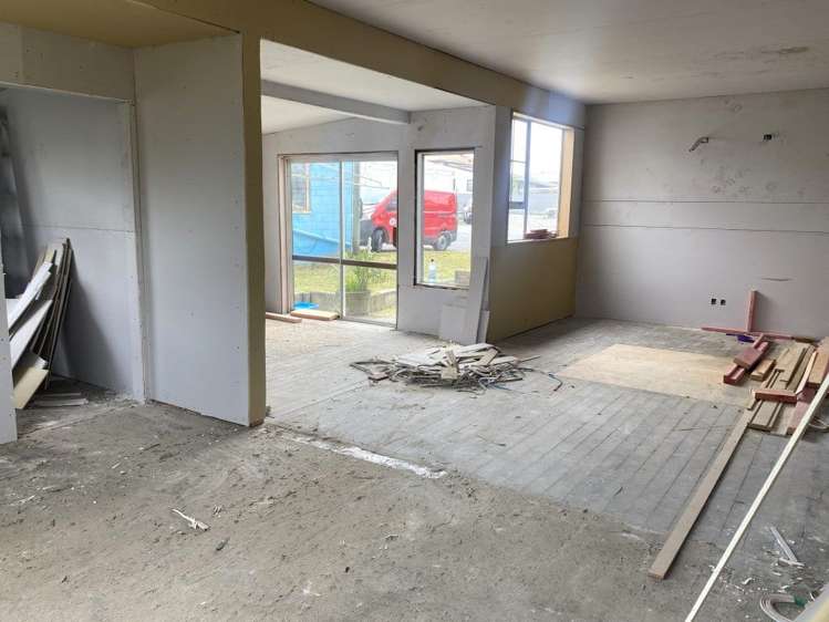 9 Newcastle Street Cobden_12