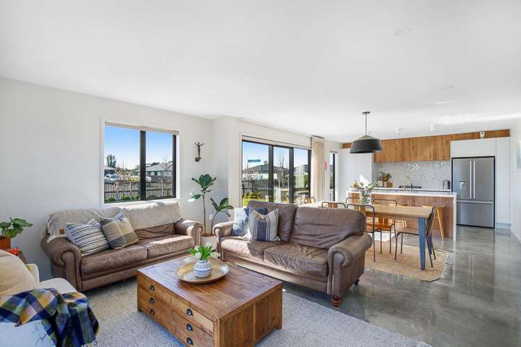 29 Honeyfield Drive Whalers Gate_7