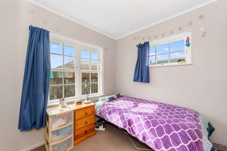 7 Southsea Crescent Silverdale_7
