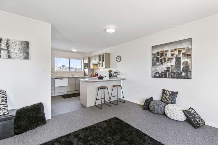 2/10 Westward Ho Glen Eden_5