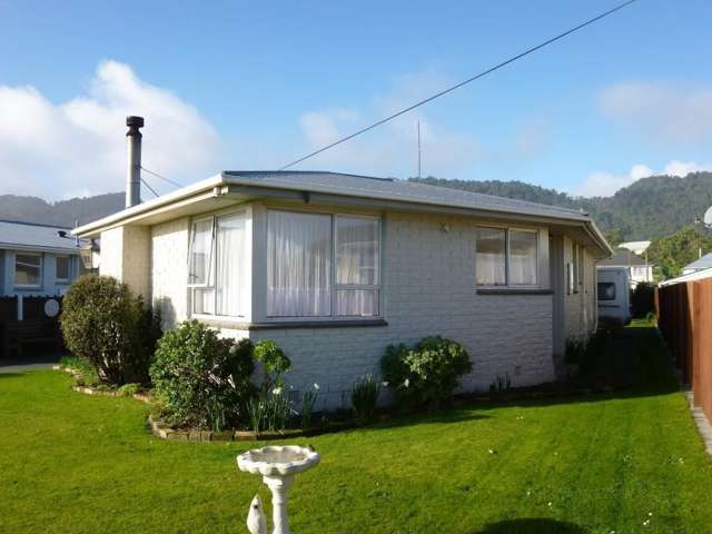 92 Domett Esplanade Cobden_3