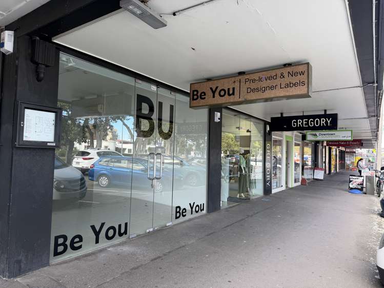 117-120 The Square Palmerston North_2