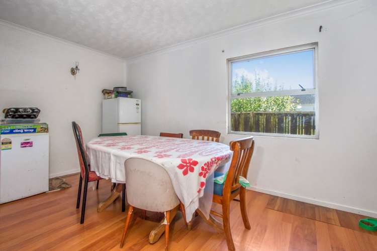 29 Mackenzie Street Te Atatu South_12