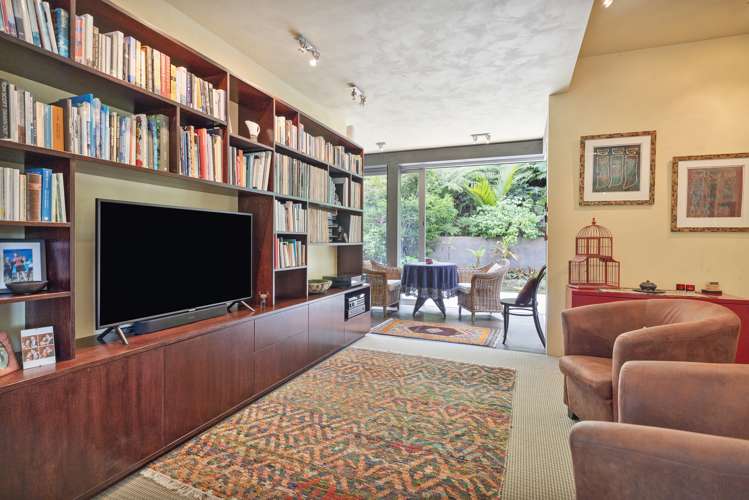 1116 - 1118 Colville Road Amodeo Bay_9