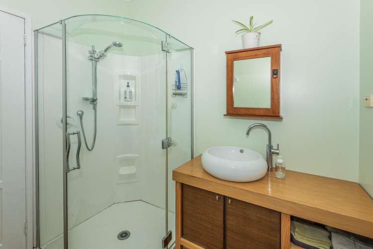 77 Worsp Road Pipiwai_11