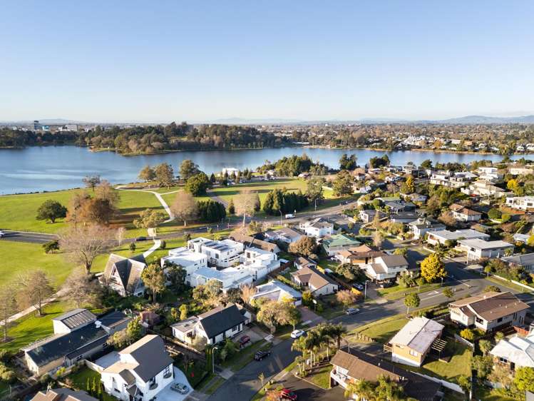79 Gilbass Avenue Hamilton Lake_22