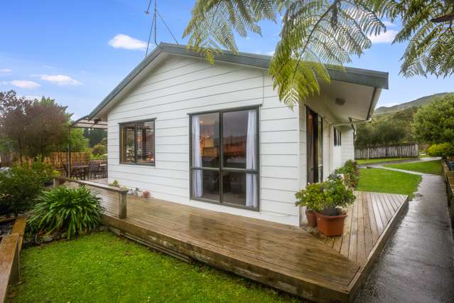 8 Ribbonwood Terrace Porirua East_3