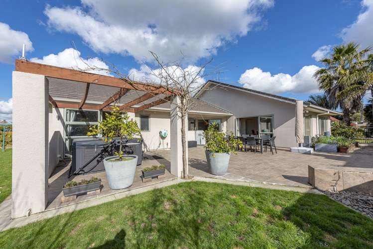 4 Crannog Fen Wattle Downs_12