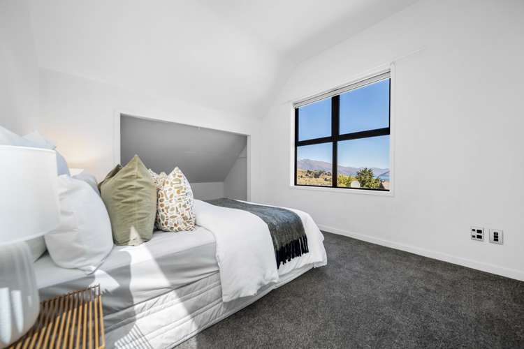 11 Goldleaf Hill Queenstown_10