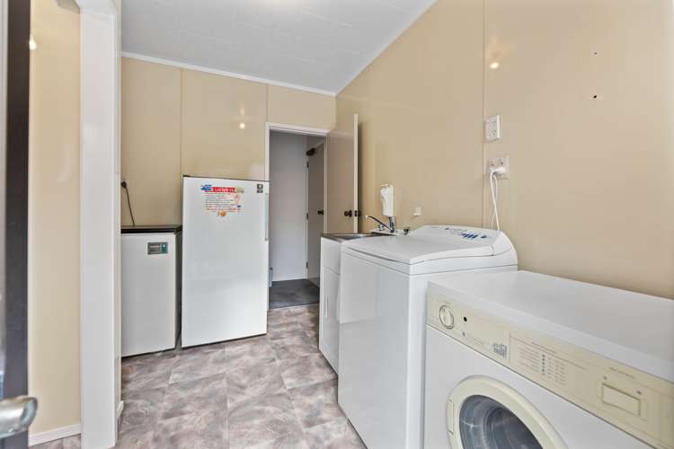 214 West Parkdale Street Tokoroa_14