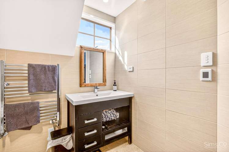1A Brassey Road Saint Johns Hill_34