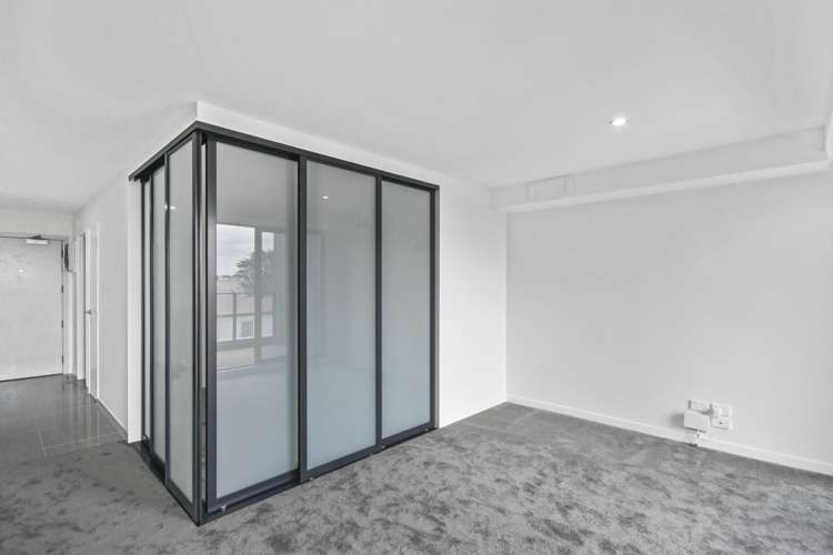 211/8 Gray Avenue Mangere East_7