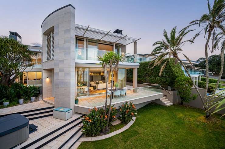 21 The Strand, in Takapuna, Auckland, is one of several beachfront homes to hit the market in recent months. Photo / Supplied