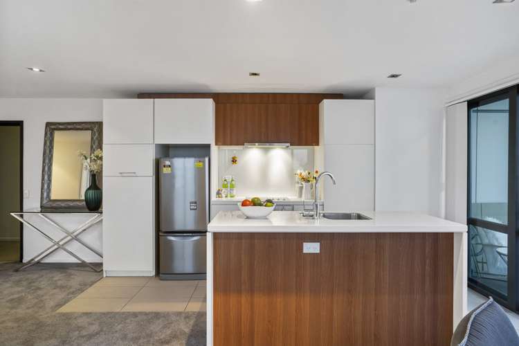 725/8 Dockside Lane Auckland Central_6