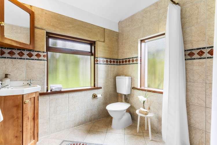 79a Carter Road Oratia_16