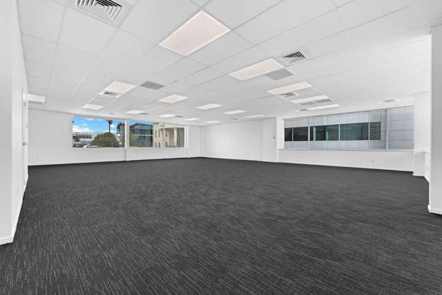 Unit 4/49 Apollo Drive Rosedale_2