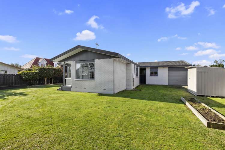 8 Cooper Place Chedworth_20