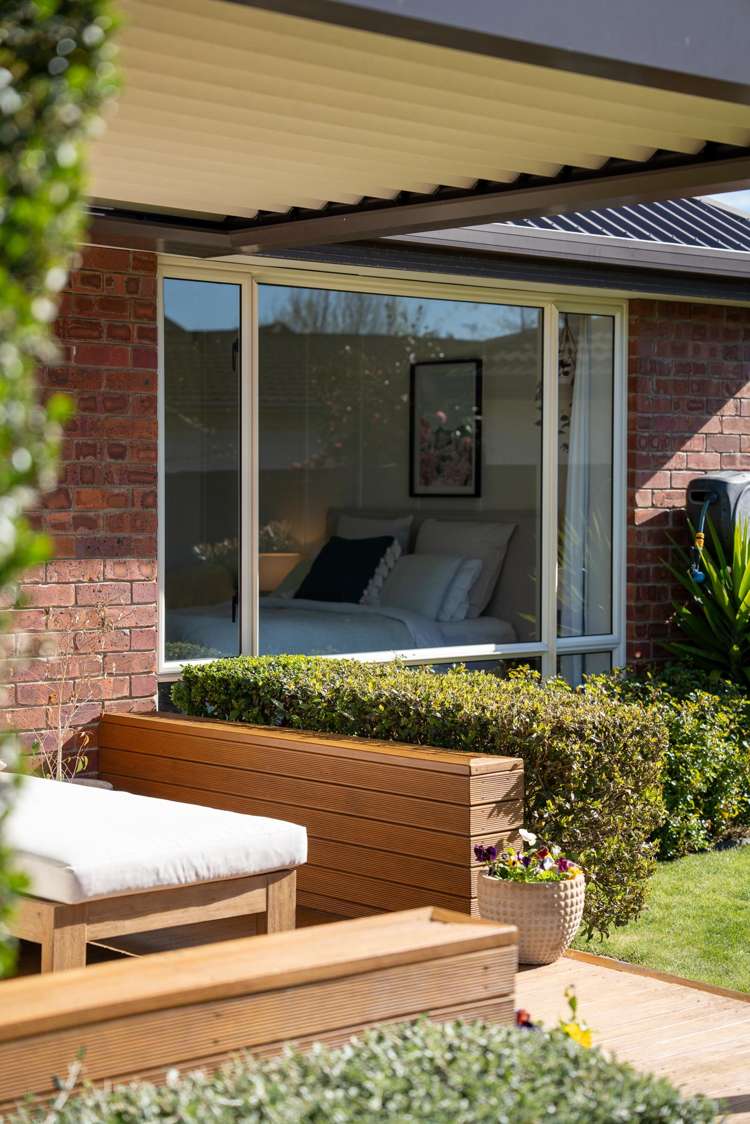 2/14 Bentley Street Russley_21