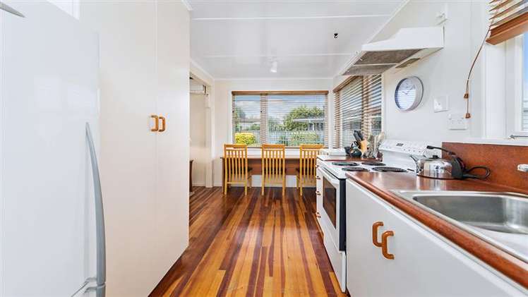 24 Bertram Street 11068_1