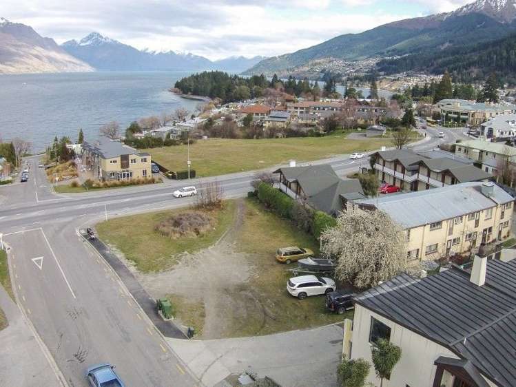 20 Suburb Street Queenstown_10