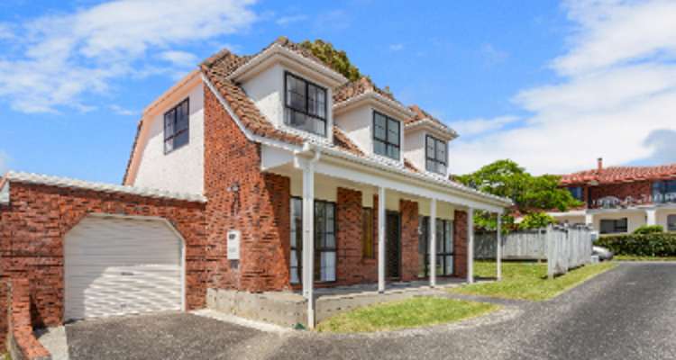 1/63 Manhattan Heights_0