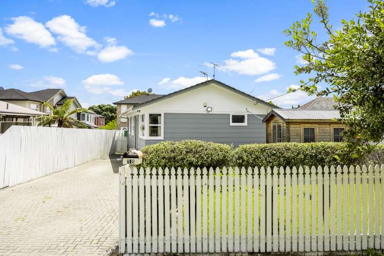 18 Rewarewa Road Te Atatu Peninsula_22