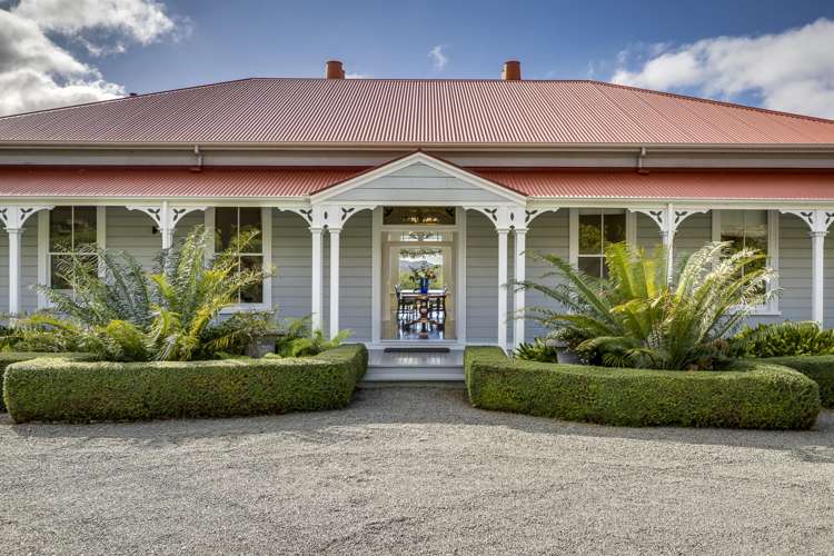 'Cape South' - 55 Waipuka Road Waimarama_12