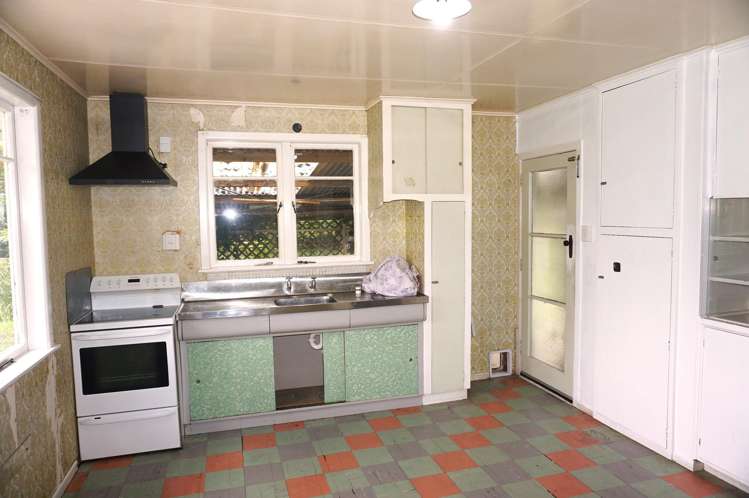 1 River Road Matawhero_8