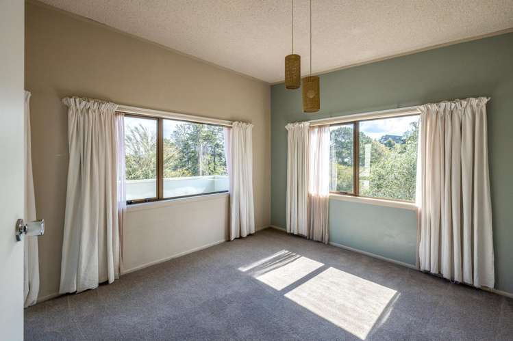 69 Ocean Road Surfdale_12