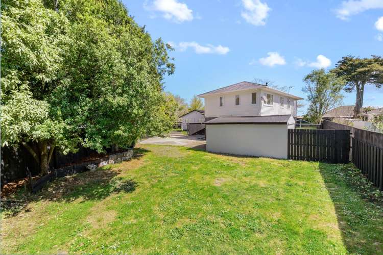 1/11 Rollerson Street Papakura_12