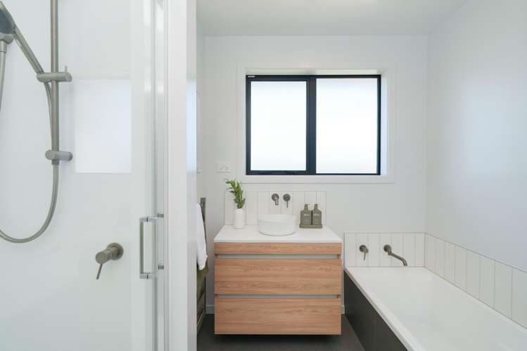 412 Saint Andrew Street Glengarry_16