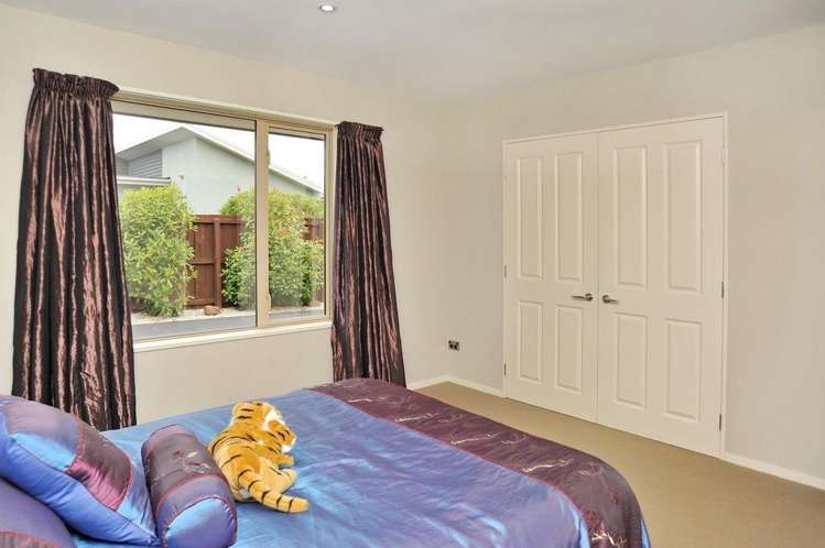 9 Len Hale Place Parklands_14