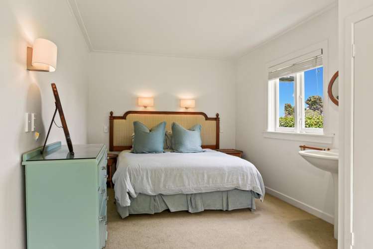 44 and 46 Takinga Street Mourea_18