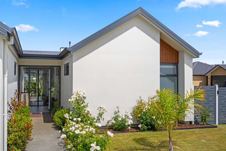 17 Rose Manor Drive Springlands_31