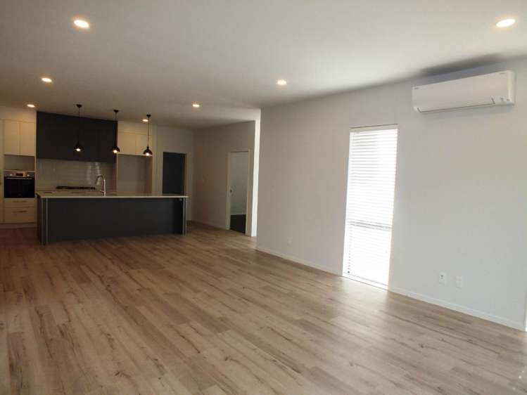 5 Syd Grant Crescent Orewa_1