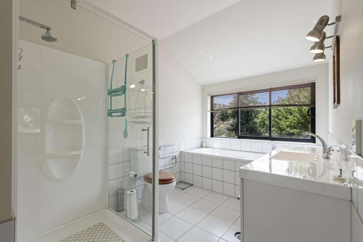 195 Rowes Road Hunterville_13