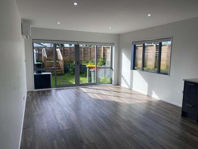 99A Mahia Road Wattle Downs_1