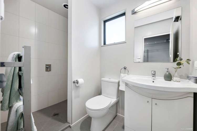 34 Columbia Crescent Beachlands_13