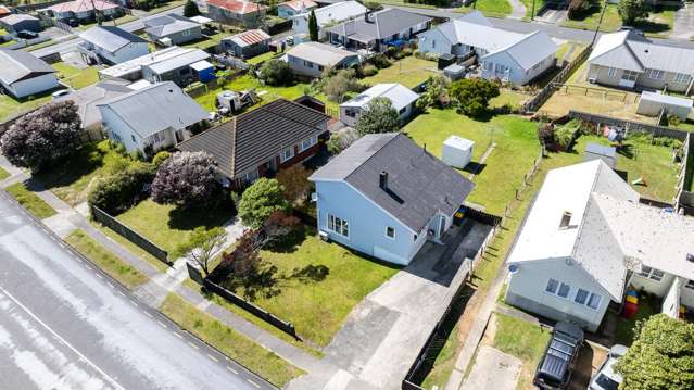 106 Warspite Avenue Cannons Creek_1
