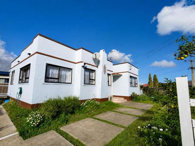 50 Earlsworth Road, Mangere East