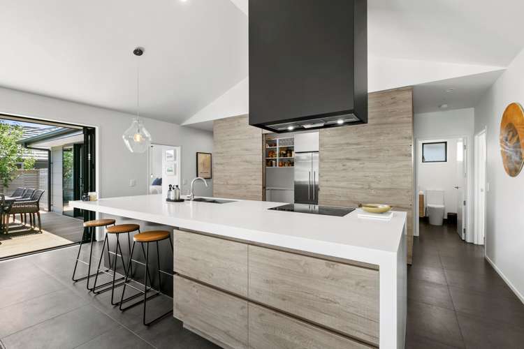 49b Links Drive Waiwhakaiho_24