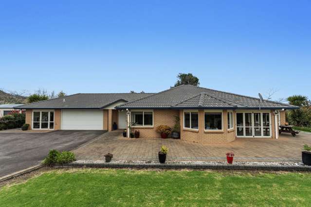 4 Bedroom Family Home on 4130sqm
