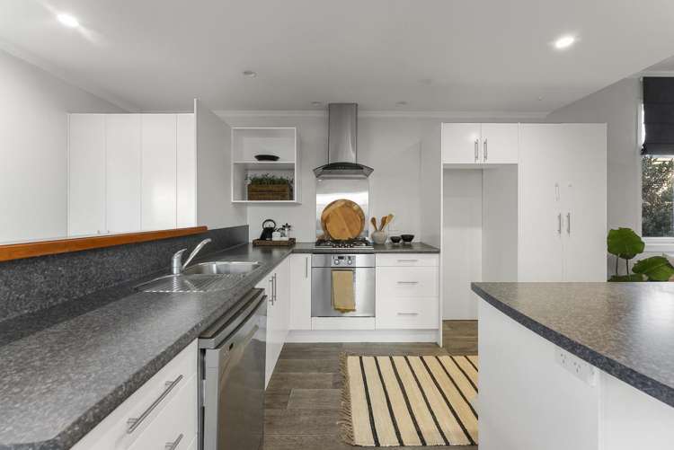 34 David Street Westown_15