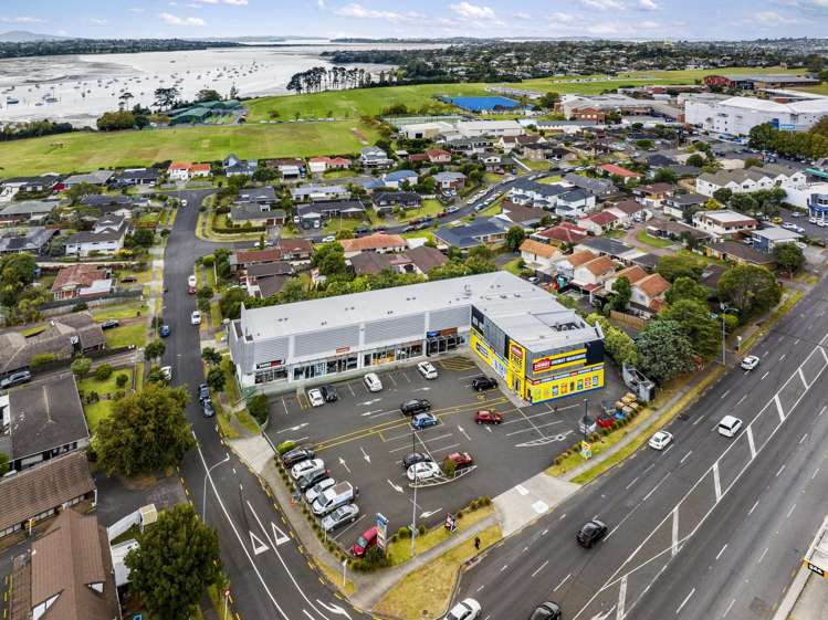 G01- G02/102 Pakuranga Road Pakuranga_7