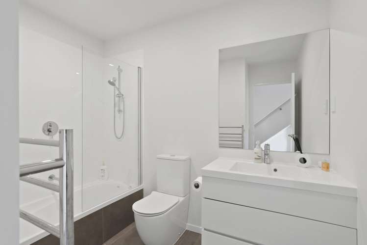 37 Ara Mara Hua Henderson_15